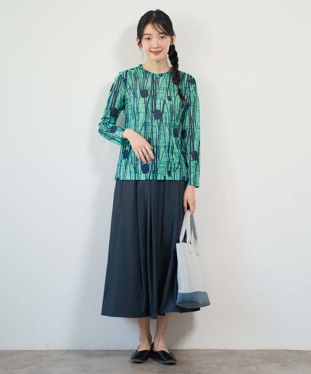 NGKGF32180 GIANNI LO GIUDICE(ジャンニ ロ ジュディチェ) [洗える・日本製]幾何ストライププリントカットソー グリーン×ネイビー