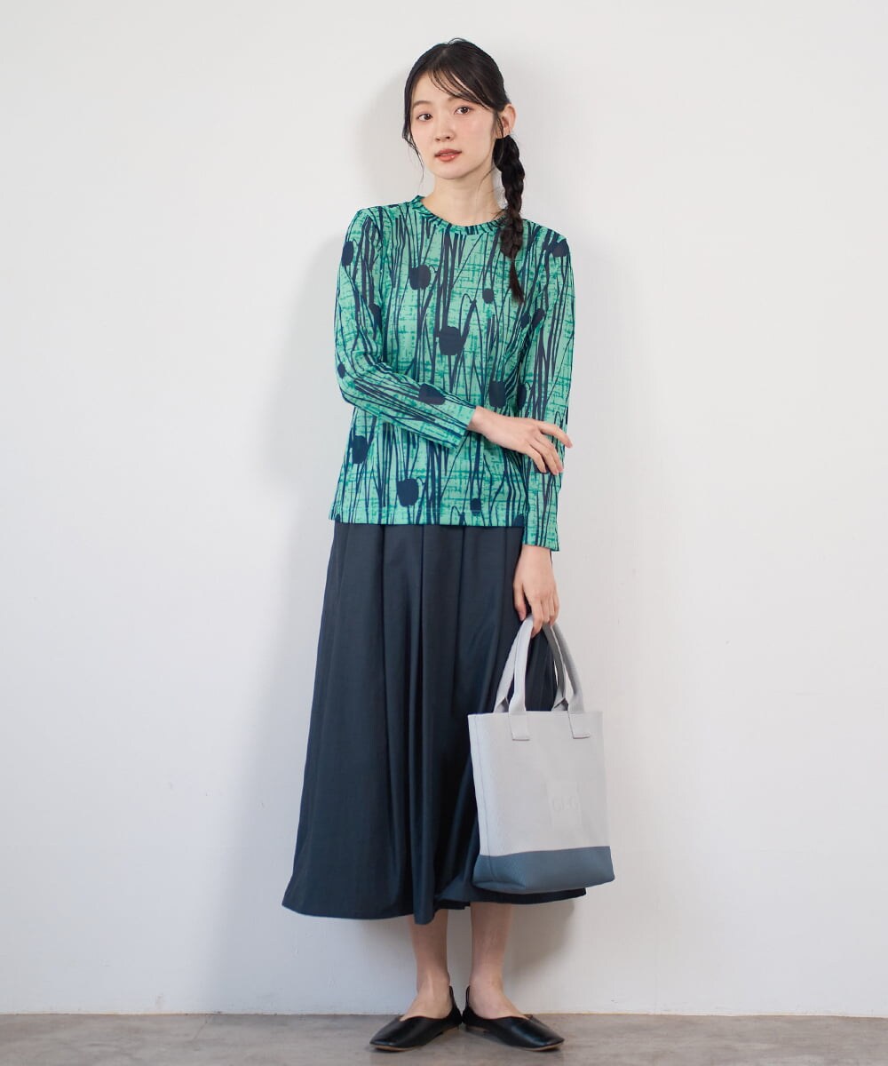 NGKGF32180 GIANNI LO GIUDICE(ジャンニ ロ ジュディチェ) [洗える・日本製]幾何ストライププリントカットソー グリーン×ネイビー