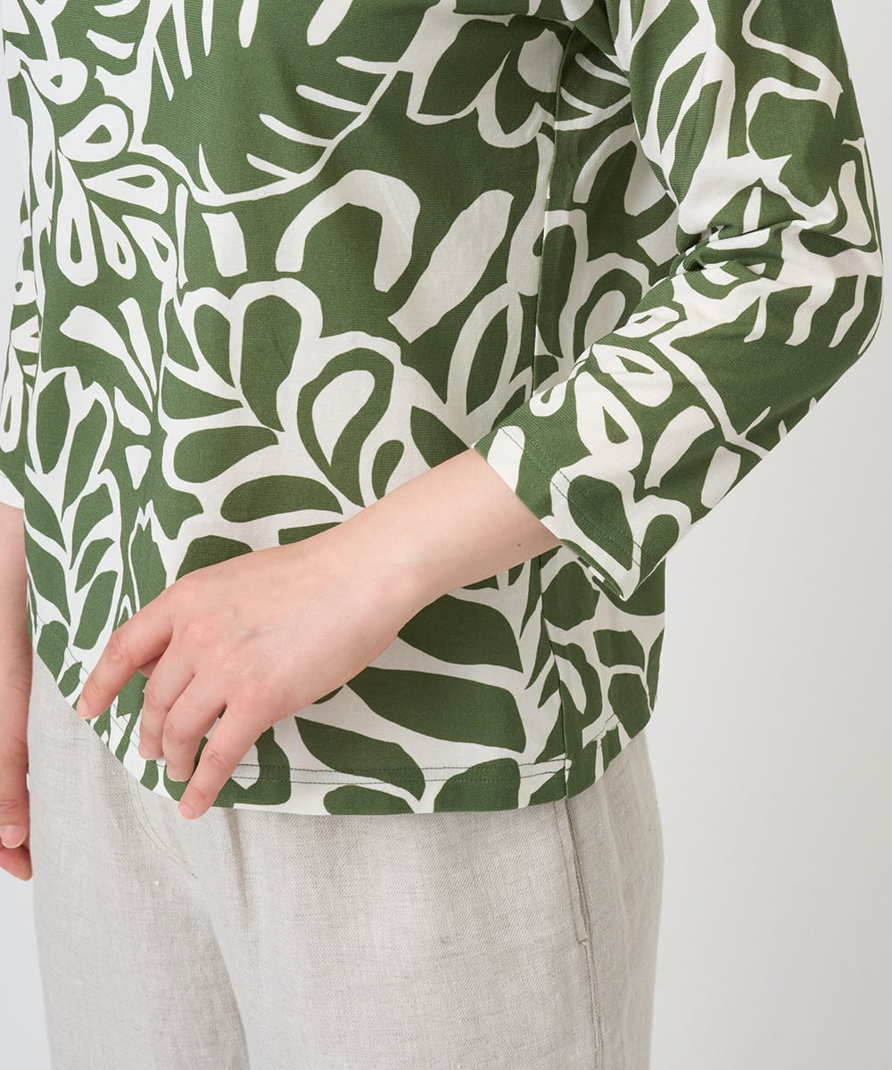 NGKGF49200 GIANNI LO GIUDICE(ジャンニ ロ ジュディチェ) [洗える・日本製]ボタニカルフワラープリントカットソー グリーン