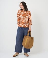 NGKGF49200 GIANNI LO GIUDICE(ジャンニ ロ ジュディチェ) [洗える・日本製]ボタニカルフワラープリントカットソー グリーン