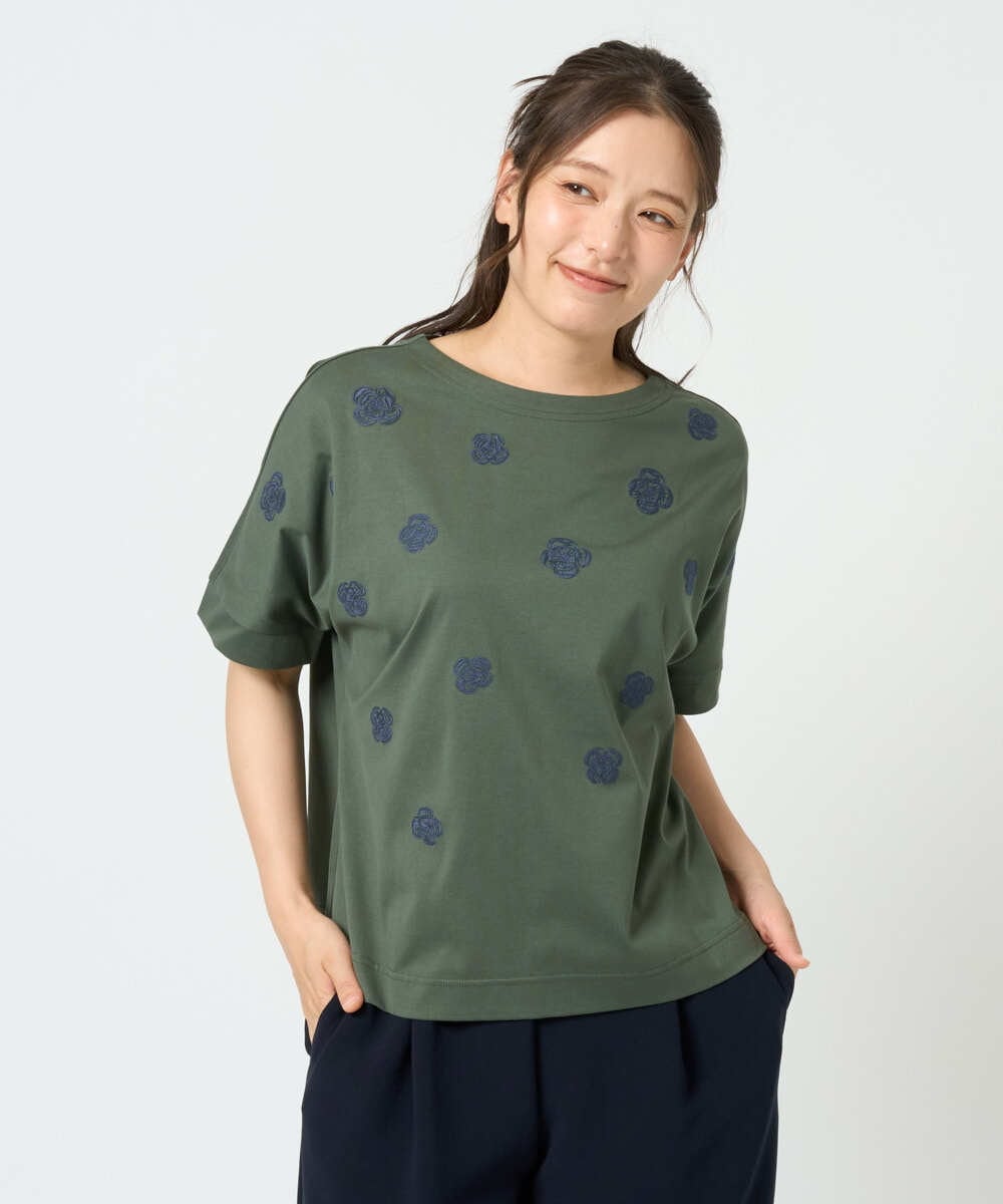 NGKHD02150 GIANNI LO GIUDICE(ジャンニ ロ ジュディチェ) [洗える]天竺フラワー刺繍カットソー カーキ