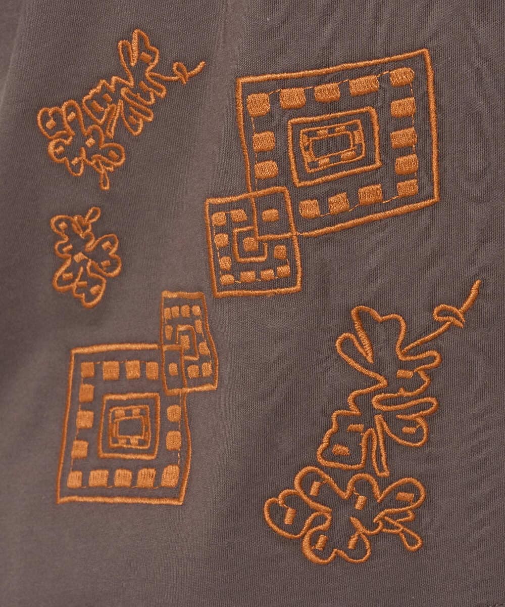 NGKHE61170 GIANNI LO GIUDICE(ジャンニ ロ ジュディチェ) 【洗える】コットン天竺刺繍カットソー ラベンダー