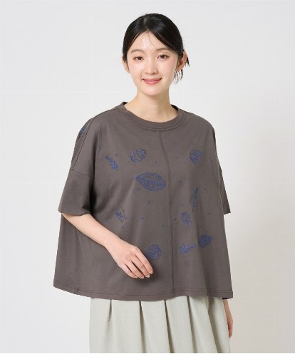 NGKHE62180 GIANNI LO GIUDICE 【洗える】コットン天竺リーフ刺繍カットソー
