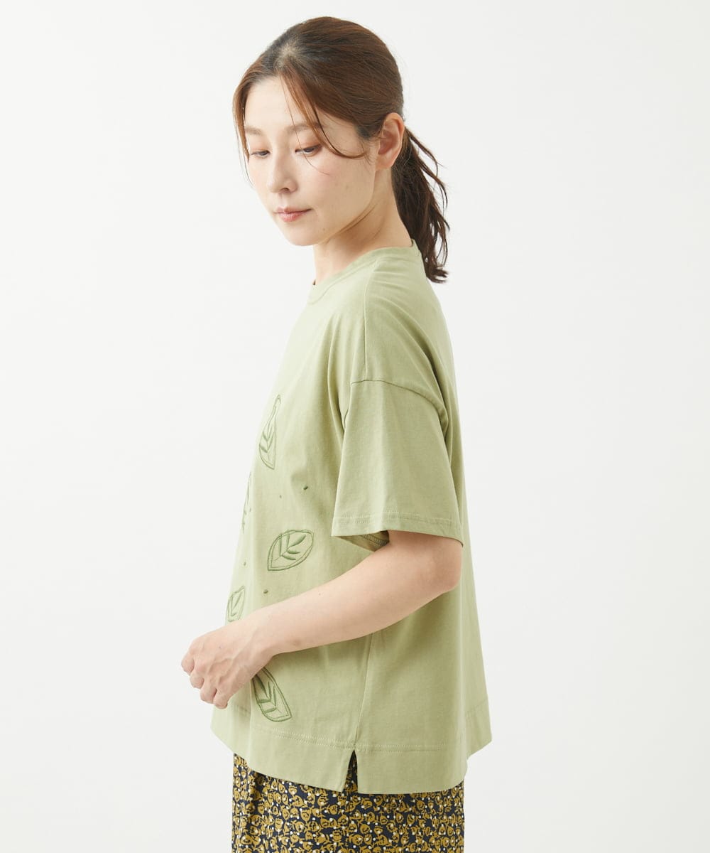 NGKHW01170 GIANNI LO GIUDICE(ジャンニ ロ ジュディチェ) [洗える]コットン天竺刺繍カットソー ライトグリーン