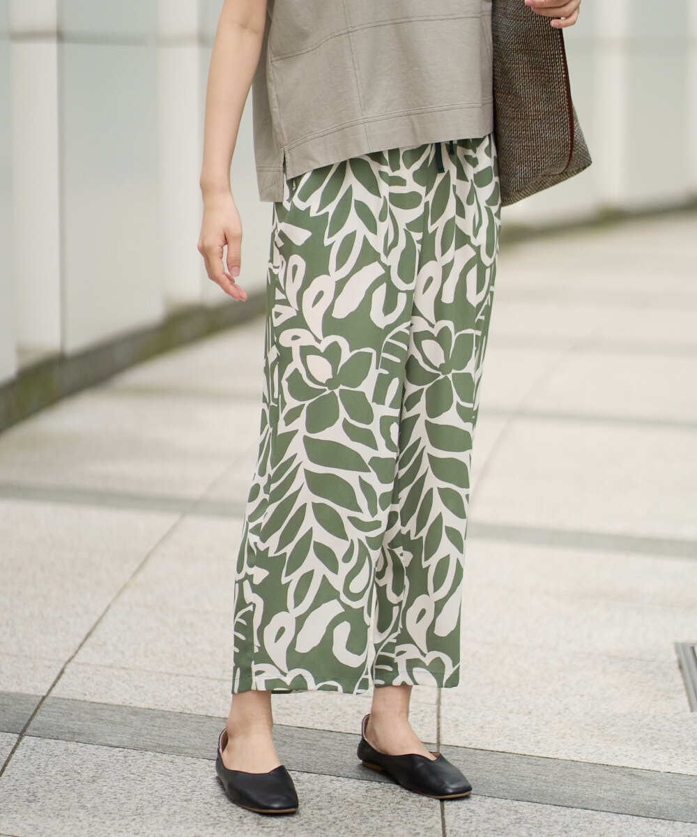 NGLGE41300 GIANNI LO GIUDICE(ジャンニ ロ ジュディチェ) [洗える・日本製]ポタニカルフラワープリントパンツ グリーン