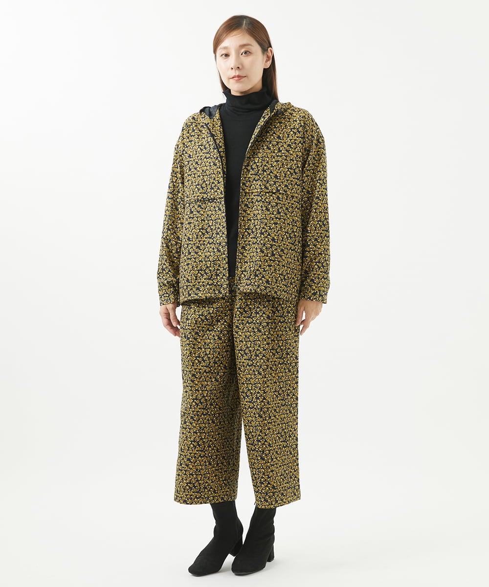 NGLHW07200 GIANNI LO GIUDICE(ジャンニ ロ ジュディチェ) [洗える・撥水加工]レインフラワープリントパンツ ネイビー×イエロー