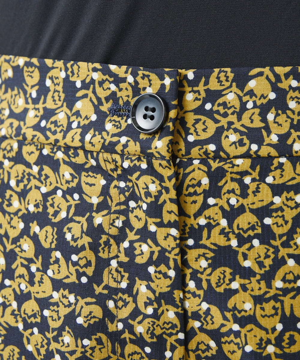 NGLHW07200 GIANNI LO GIUDICE(ジャンニ ロ ジュディチェ) [洗える・撥水加工]レインフラワープリントパンツ ネイビー×イエロー