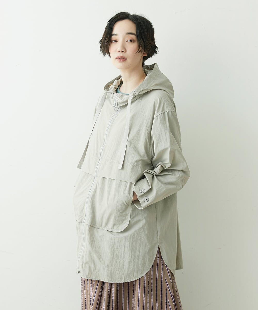 NGUET05390 GIANNI LO GIUDICE(ジャンニ ロ ジュディチェ) ハイストレッチナイロンコート ライトグレー