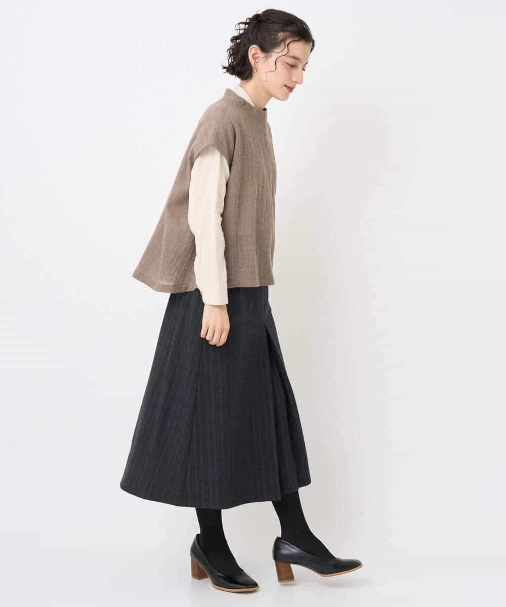 NHBAE23230 GIANNI LO GIUDICE(小さいサイズ)(メゾン ドゥ サンク) シャーリング起毛ブラウス ベージュ（ストライプ）