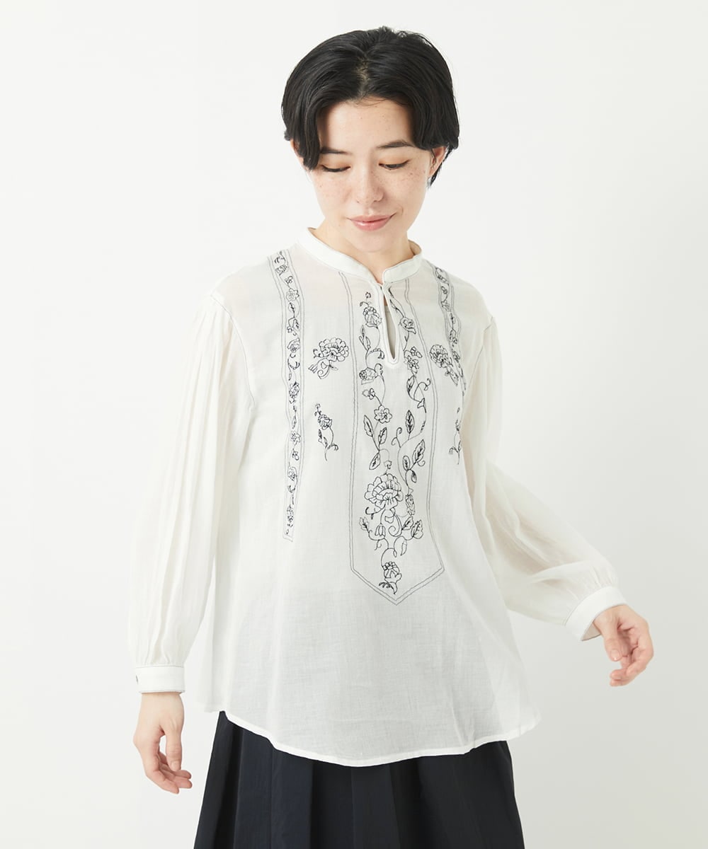 NHBGA32330 GIANNI LO GIUDICE(小さいサイズ)(メゾン ドゥ サンク) コットンガーゼ刺繍ブラウス ホワイト