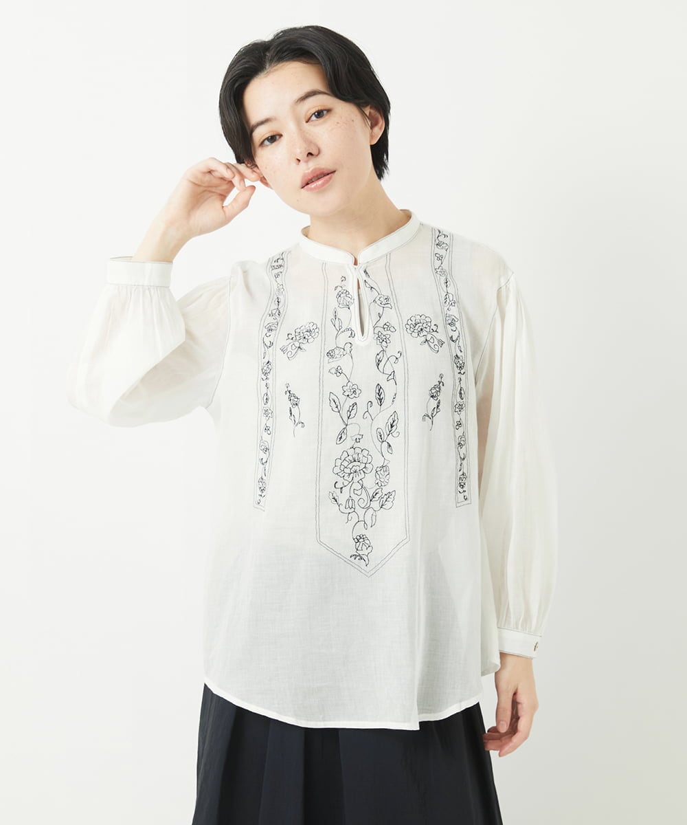 NHBGA32330 GIANNI LO GIUDICE(小さいサイズ)(メゾン ドゥ サンク) コットンガーゼ刺繍ブラウス ホワイト