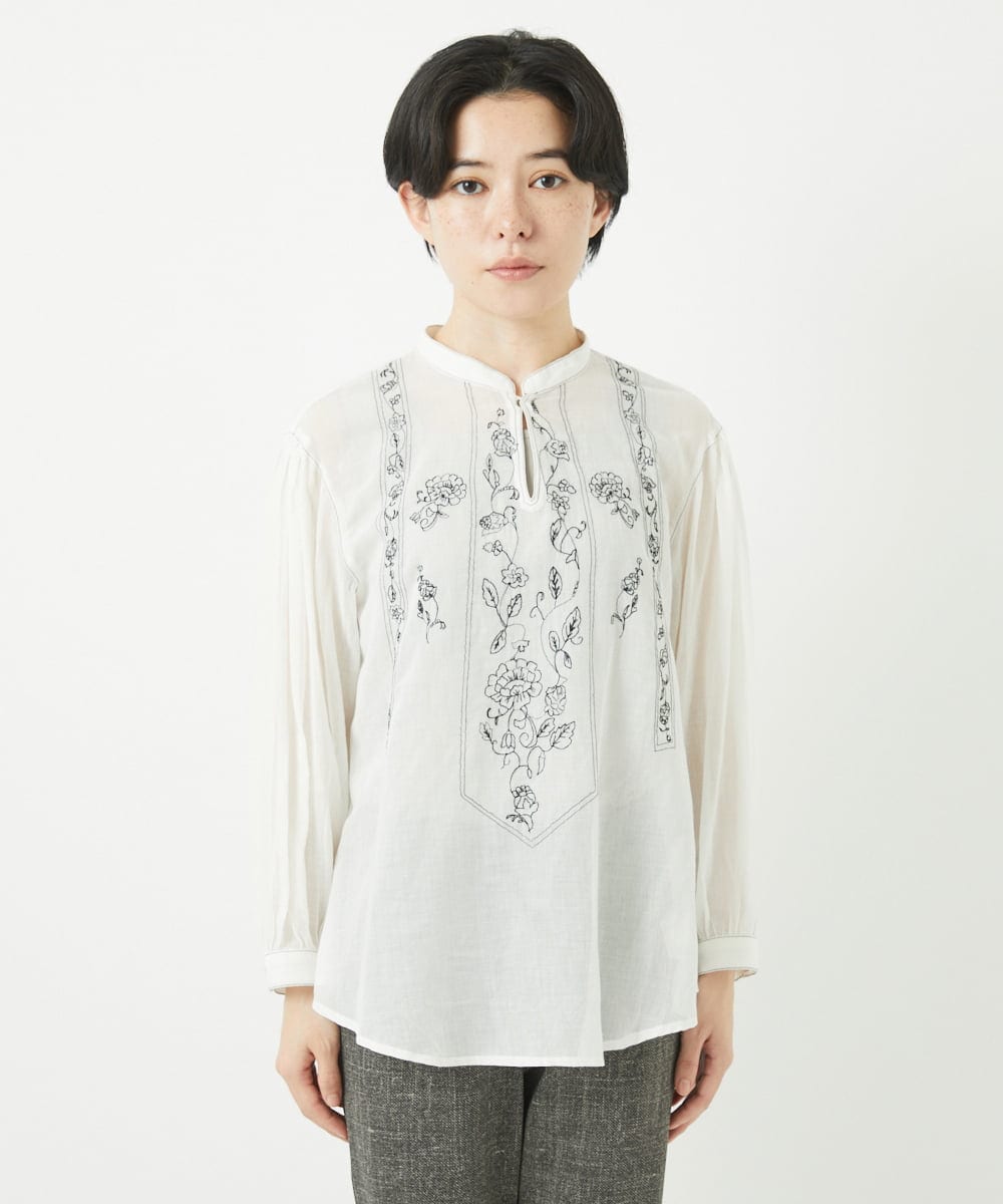 NHBGA32330 GIANNI LO GIUDICE(小さいサイズ)(メゾン ドゥ サンク) コットンガーゼ刺繍ブラウス ホワイト