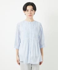 NHBGC89190 GIANNI LO GIUDICE(小さいサイズ)(メゾン ドゥ サンク) コットンボイルノーカラーデザインブラウス ライトブルー