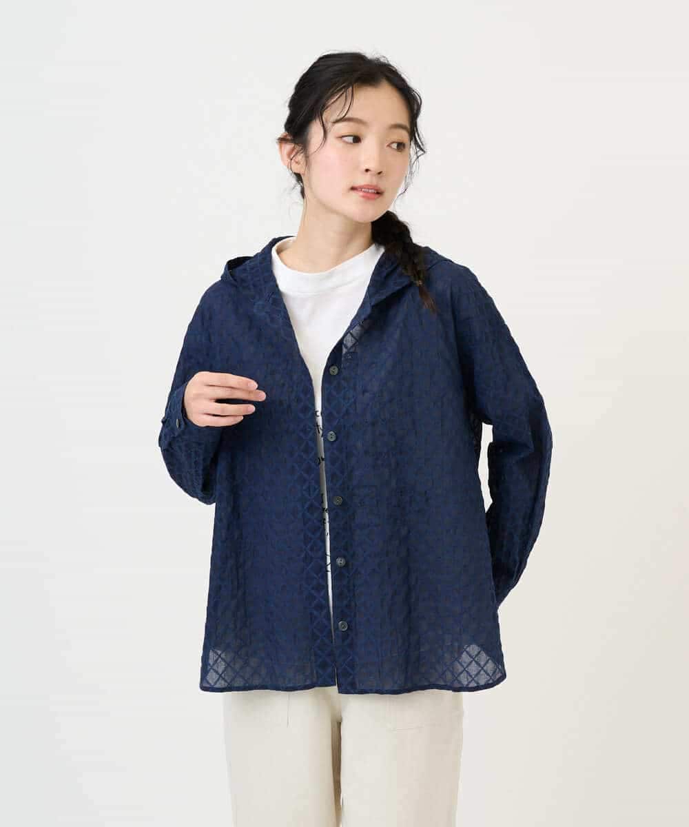 NHBGE46270 GIANNI LO GIUDICE(小さいサイズ)(メゾン ドゥ サンク) 塩縮ダイヤ柄フード襟ブラウス ネイビー