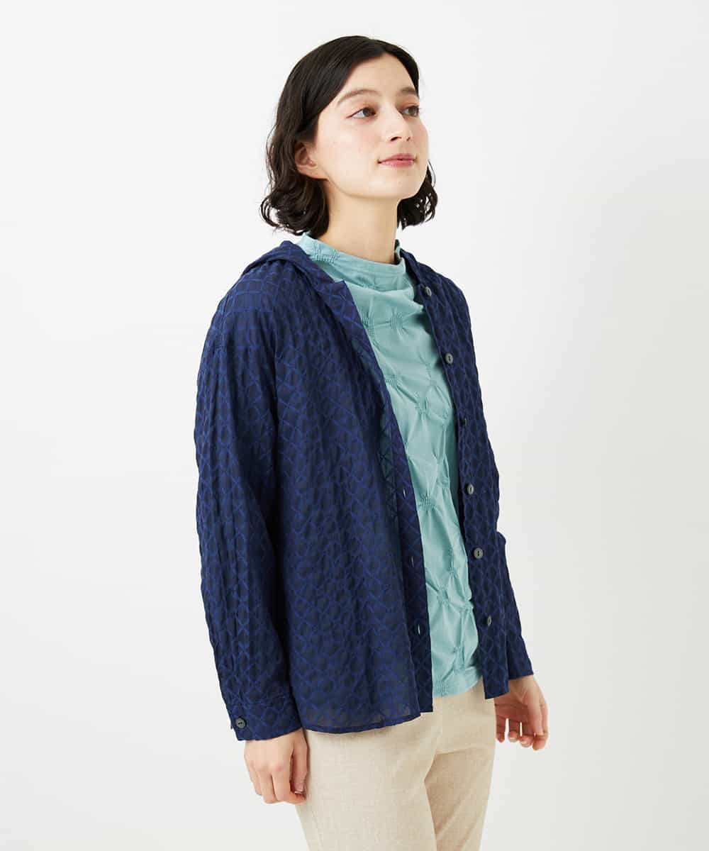 NHBGE46270 GIANNI LO GIUDICE(小さいサイズ)(メゾン ドゥ サンク) 塩縮ダイヤ柄フード襟ブラウス ネイビー