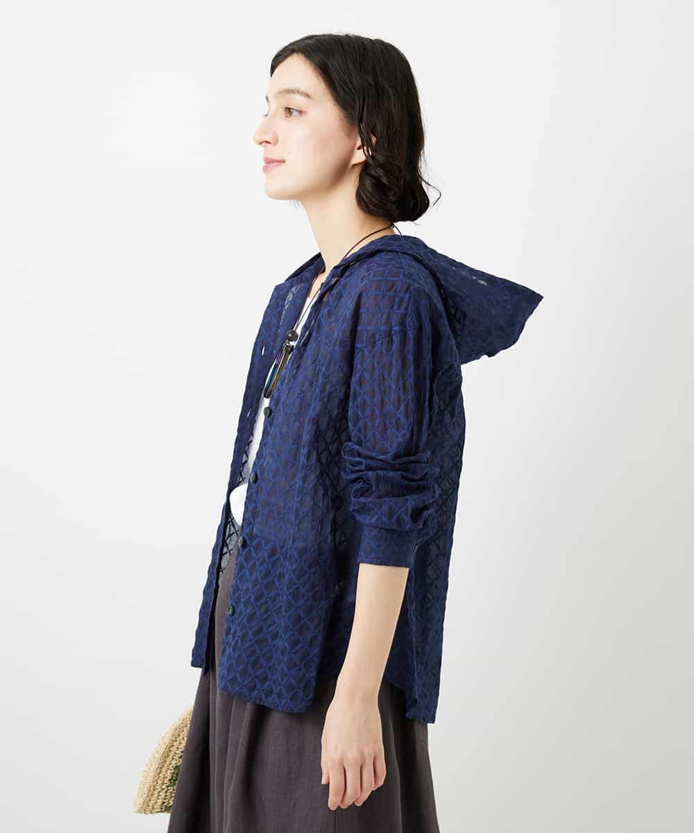 NHBGE46270 GIANNI LO GIUDICE(小さいサイズ)(メゾン ドゥ サンク) 塩縮ダイヤ柄フード襟ブラウス ホワイト