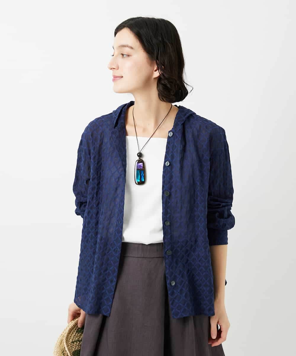 NHBGE46270 GIANNI LO GIUDICE(小さいサイズ)(メゾン ドゥ サンク) 塩縮ダイヤ柄フード襟ブラウス ホワイト