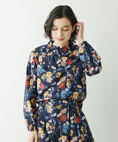 NHBGU81230 GIANNI LO GIUDICE(小さいサイズ) LIBERTYプリントギャザーネックブラウス（BARBARA COVINGTON）