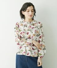 NHBGU81230 GIANNI LO GIUDICE(小さいサイズ)(メゾン ドゥ サンク) LIBERTYプリントギャザーネックブラウス（BARBARA COVINGTON） オフホワイト系