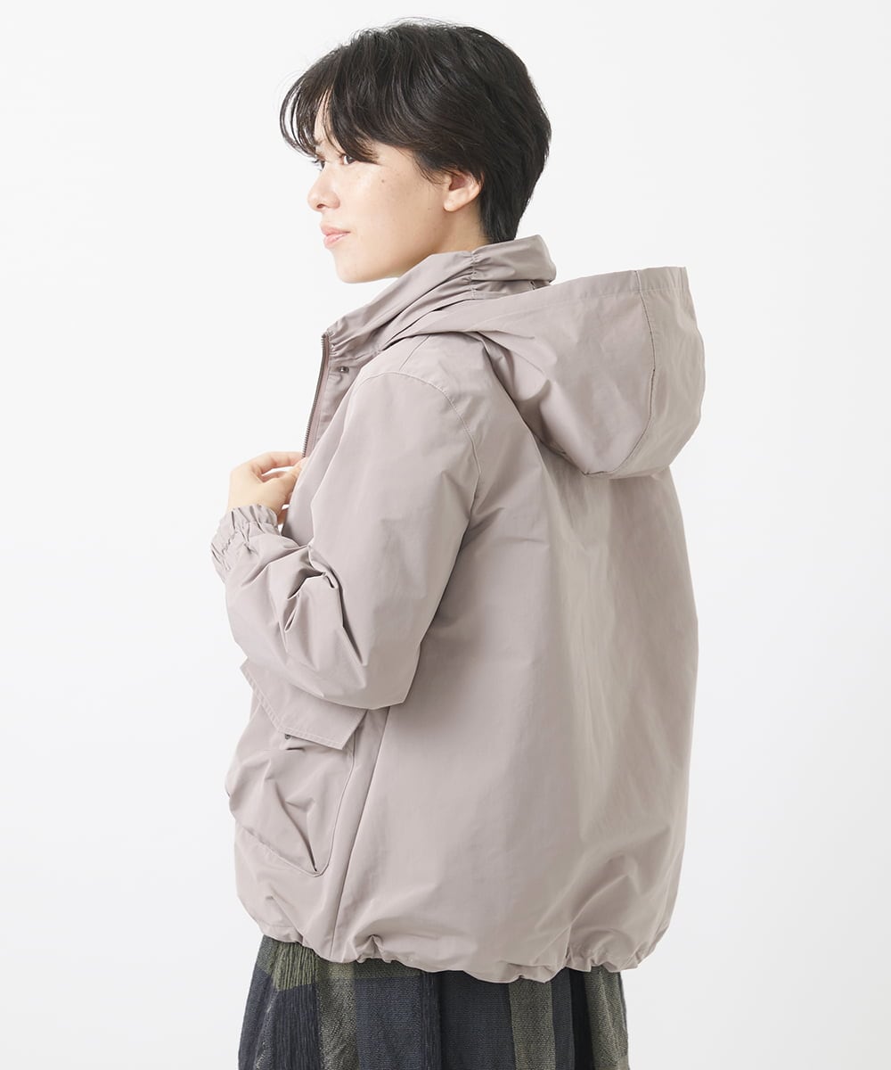 NHDAC82460 GIANNI LO GIUDICE(小さいサイズ)(メゾン ドゥ サンク) メモリータスランカラーダウンブルゾン グレージュ