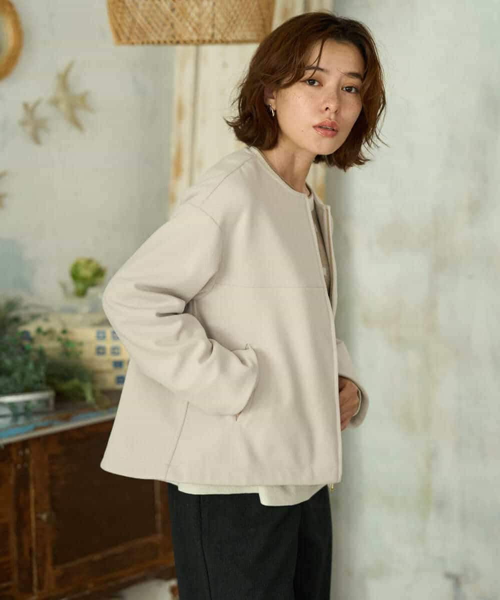 NHDAI86390 GIANNI LO GIUDICE(小さいサイズ)(メゾン ドゥ サンク) ショート丈ノーカラーコート アイボリー