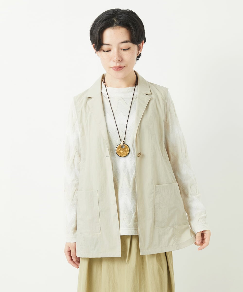 NHDGC92260 GIANNI LO GIUDICE(小さいサイズ)(メゾン ドゥ サンク) ナイロンストレッチテーラードカラージレ ベージュ