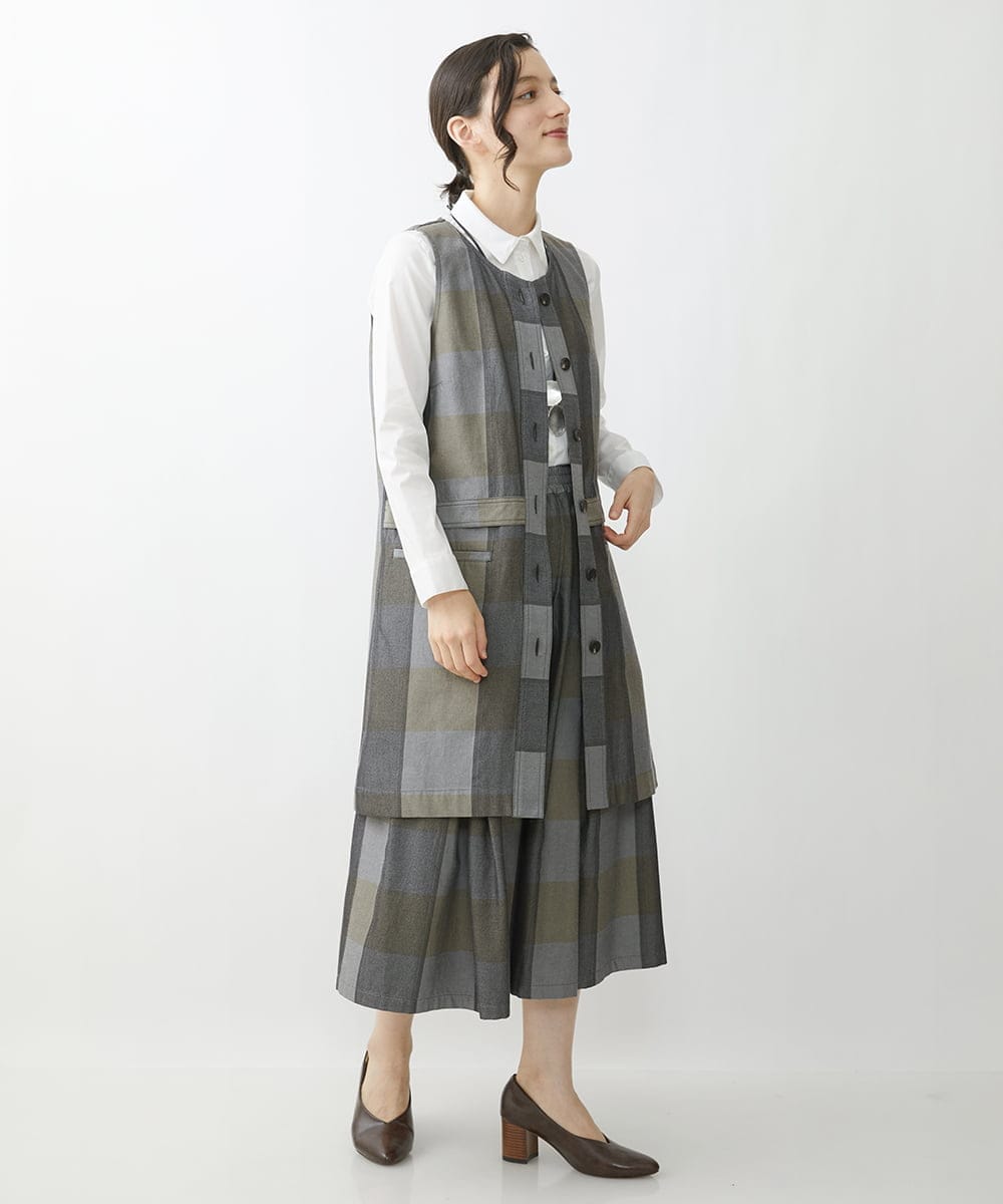 NHDJU21390 GIANNI LO GIUDICE(小さいサイズ)(メゾン ドゥ サンク) 先染めチェックギャバジンロングジレ グレー系