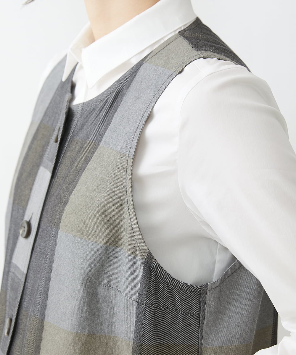 NHDJU21390 GIANNI LO GIUDICE(小さいサイズ)(メゾン ドゥ サンク) 先染めチェックギャバジンロングジレ グレー系