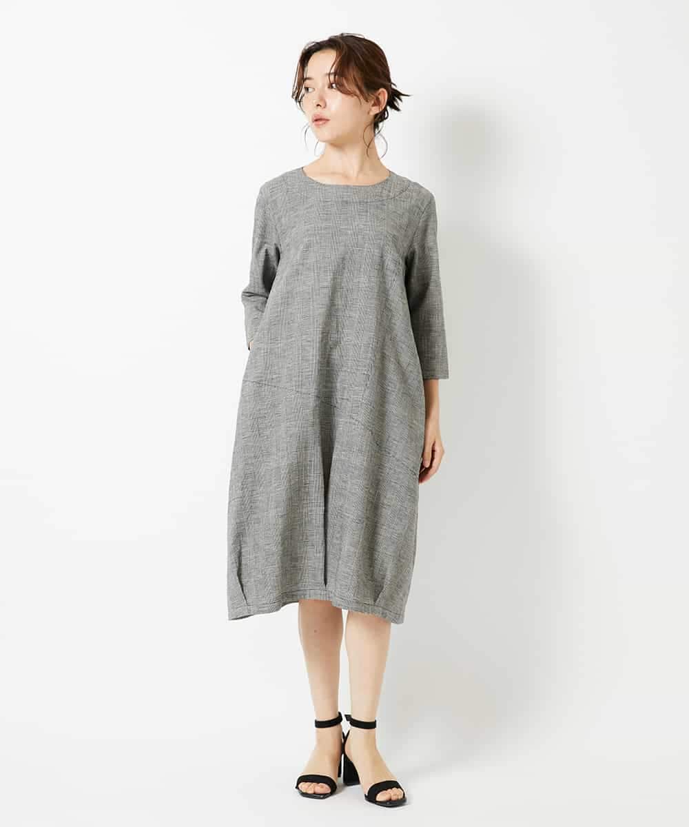 NHEHF82330 GIANNI LO GIUDICE(小さいサイズ)(メゾン ドゥ サンク) コットンリネンコクーンラインワンピース ブラック（グレンチェック）