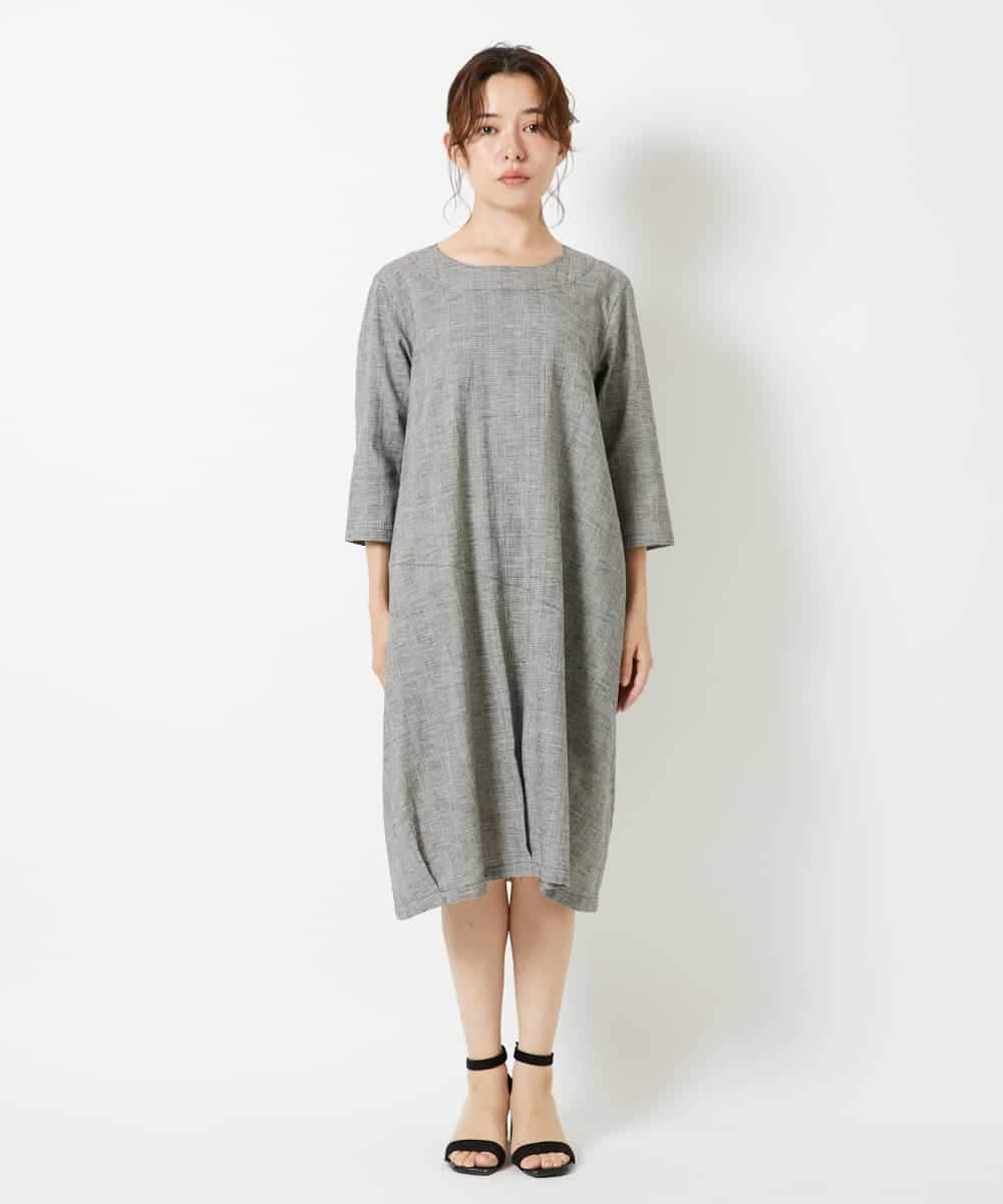 NHEHF82330 GIANNI LO GIUDICE(小さいサイズ)(メゾン ドゥ サンク) コットンリネンコクーンラインワンピース ブラック（グレンチェック）