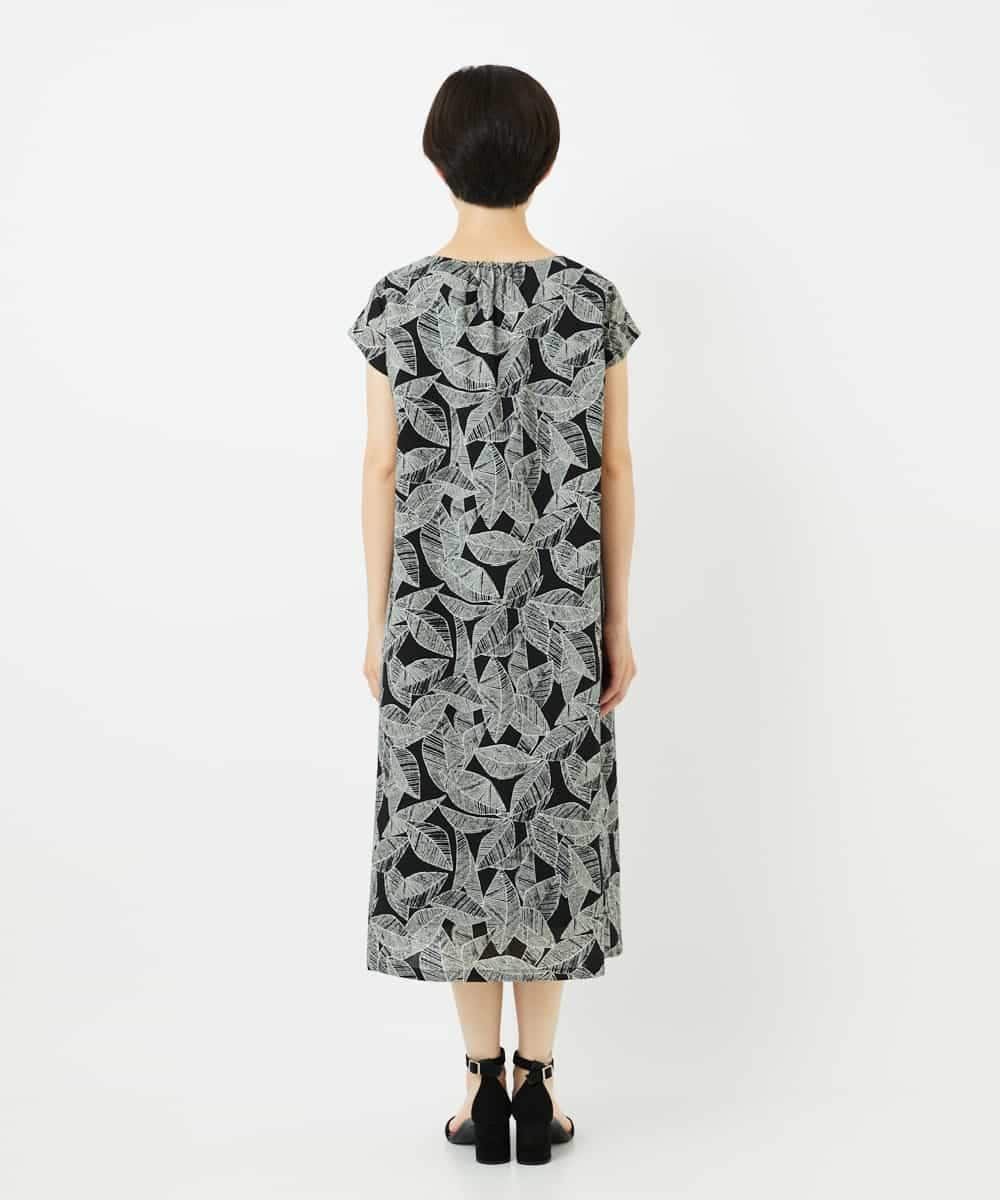 NHEJB80390 GIANNI LO GIUDICE(小さいサイズ)(メゾン ドゥ サンク) ミラクルウェーブリーフプリントワンピース ブラック