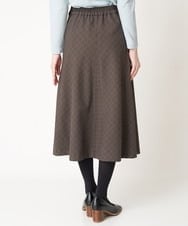 NHHAX84250 GIANNI LO GIUDICE(小さいサイズ)(メゾン ドゥ サンク) [日本製/洗える]カラーグレンチェックフレアースカート ダークグレー系