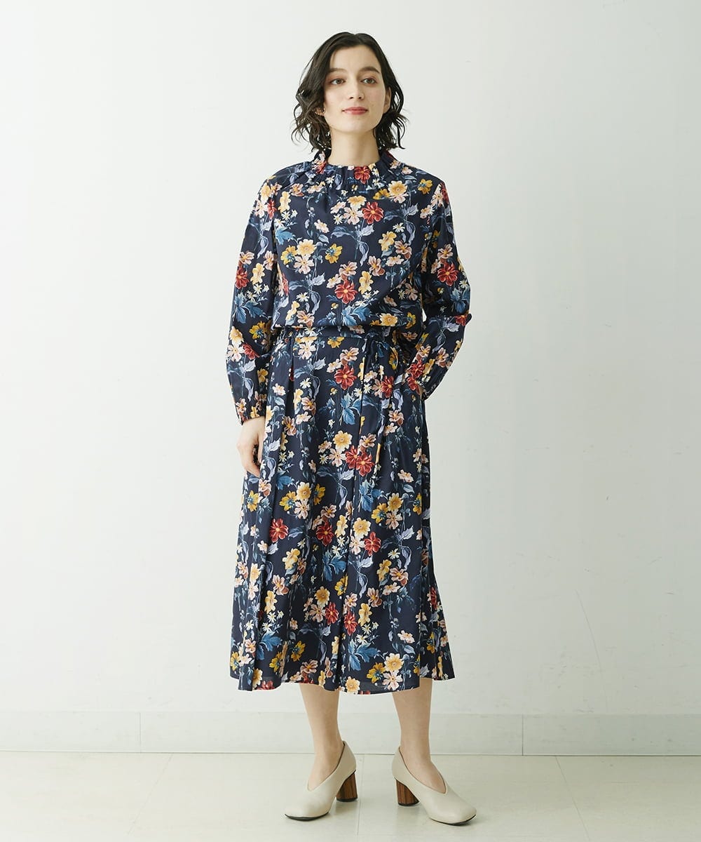 NHHGU81290 GIANNI LO GIUDICE(小さいサイズ)(メゾン ドゥ サンク) LIBERTYプリントタックギャザースカート（BARBARA COVINGTON） ネイビー系