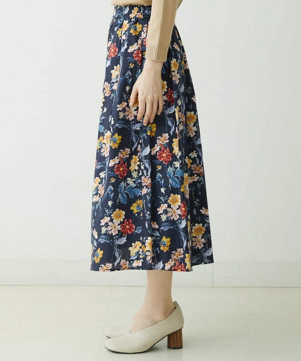 NHHGU81290 GIANNI LO GIUDICE(小さいサイズ)(メゾン ドゥ サンク) LIBERTYプリントタックギャザースカート（BARBARA COVINGTON） ネイビー系
