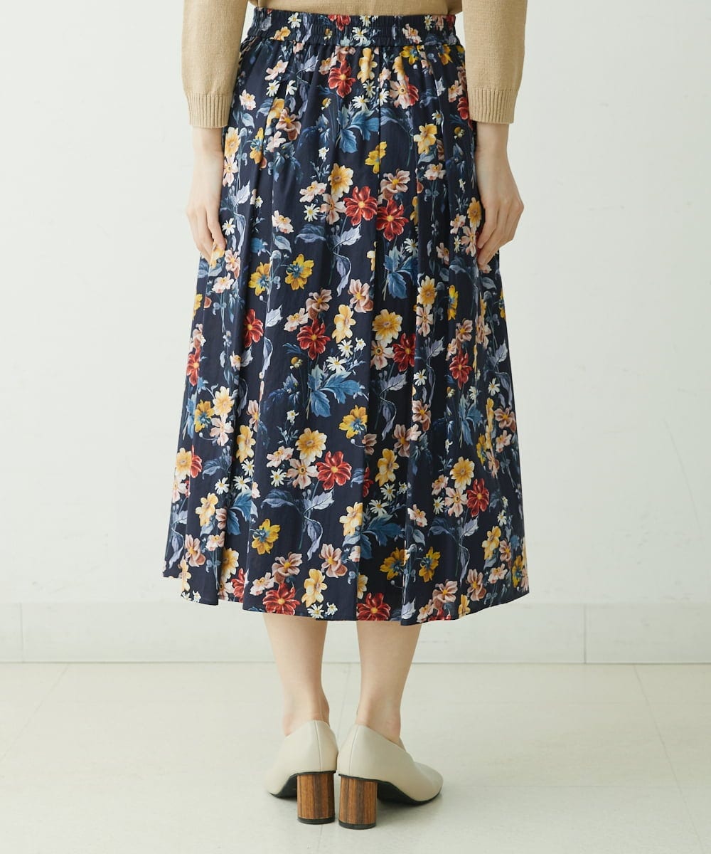 NHHGU81290 GIANNI LO GIUDICE(小さいサイズ)(メゾン ドゥ サンク) LIBERTYプリントタックギャザースカート（BARBARA COVINGTON） ネイビー系