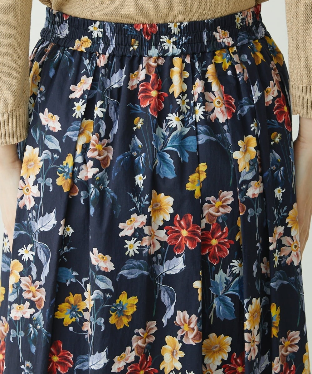 NHHGU81290 GIANNI LO GIUDICE(小さいサイズ)(メゾン ドゥ サンク) LIBERTYプリントタックギャザースカート（BARBARA COVINGTON） ネイビー系