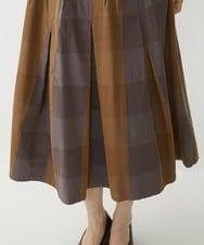 NHHJU21330 GIANNI LO GIUDICE(小さいサイズ)(メゾン ドゥ サンク) 先染めチェックギャバジンスカート ブラウン系