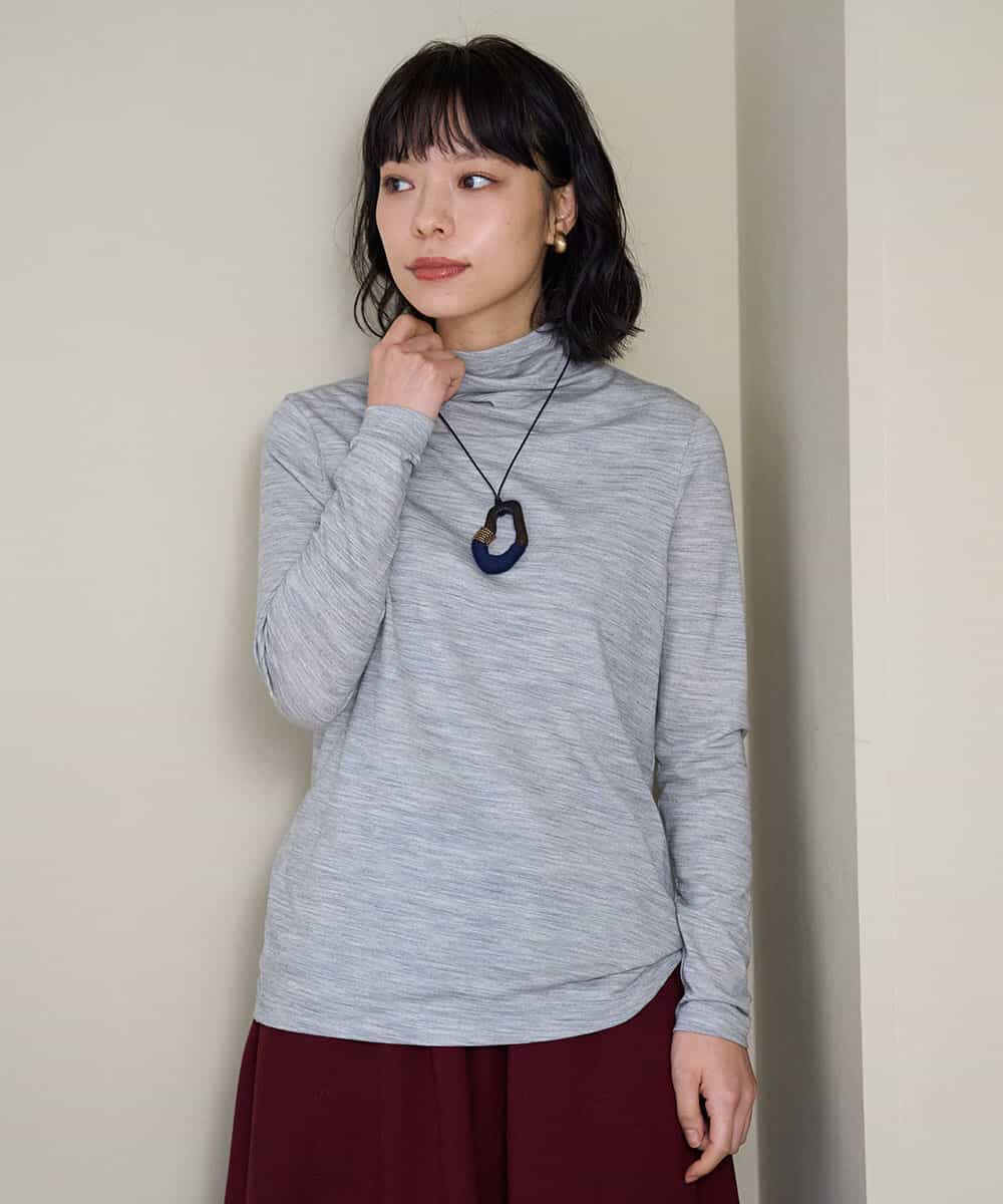 NHKAH40180 GIANNI LO GIUDICE(小さいサイズ)(メゾン ドゥ サンク) [日本製]ウールボトルネックカットソー ライトグレー
