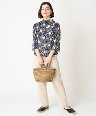 NHKGV51250 GIANNI LO GIUDICE(小さいサイズ)(メゾン ドゥ サンク) [日本製]ファンキーフラワープリントカットソー ブルー系