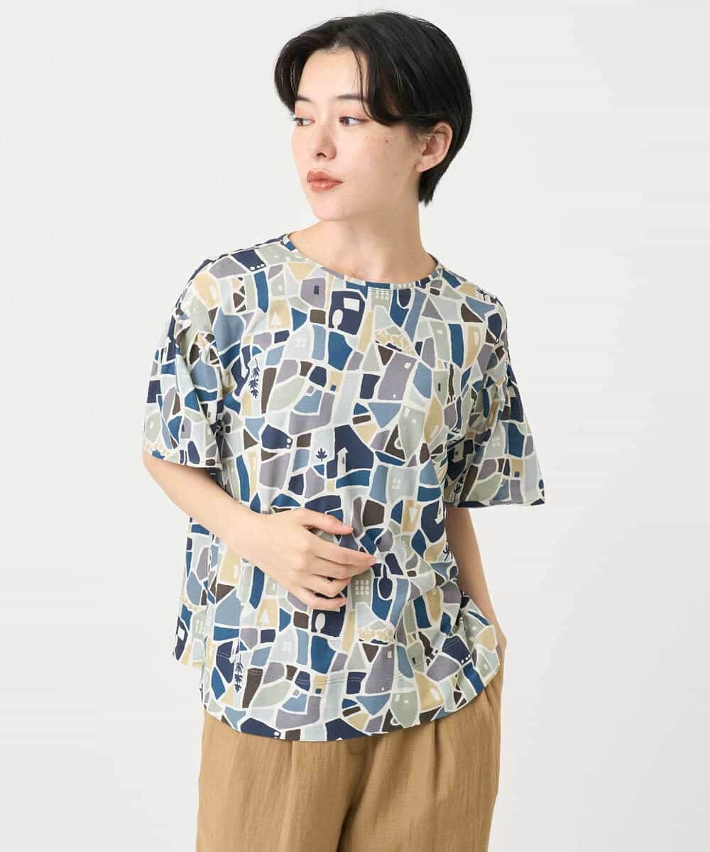 NHKHB33220 GIANNI LO GIUDICE(小さいサイズ)(メゾン ドゥ サンク) [接触冷感・日本製]強撚コットン天竺プリントカットソー ブルー系