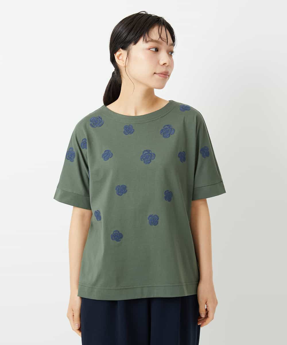 NHKHD02150 GIANNI LO GIUDICE(小さいサイズ)(メゾン ドゥ サンク) 天竺フラワー刺繍カットソー カーキ