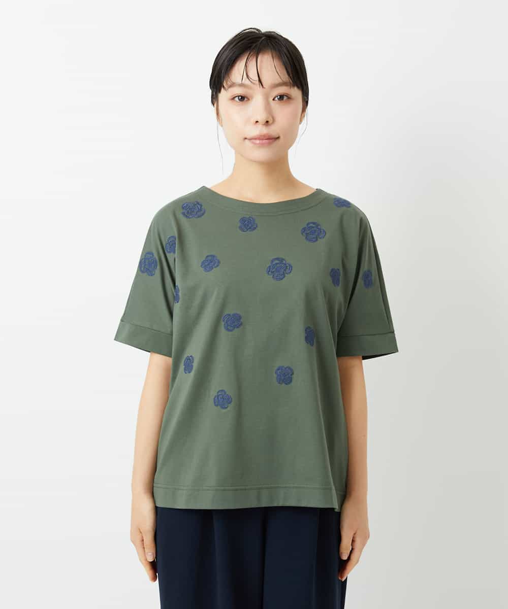 NHKHD02150 GIANNI LO GIUDICE(小さいサイズ)(メゾン ドゥ サンク) 天竺フラワー刺繍カットソー カーキ