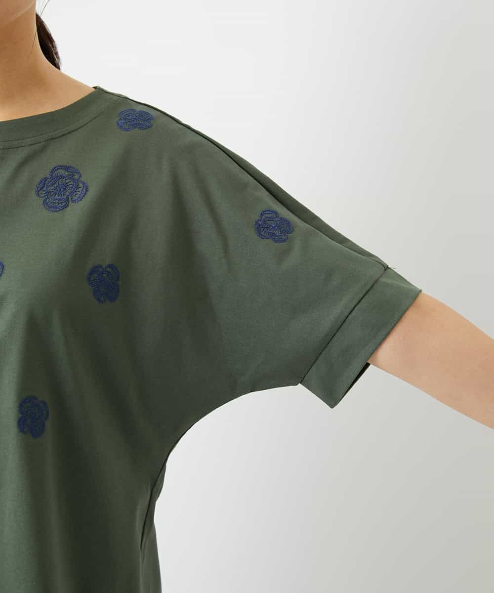 NHKHD02150 GIANNI LO GIUDICE(小さいサイズ)(メゾン ドゥ サンク) 天竺フラワー刺繍カットソー カーキ