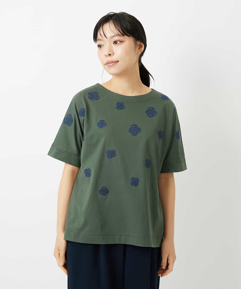 NHKHD02150 GIANNI LO GIUDICE(小さいサイズ)(メゾン ドゥ サンク) 天竺フラワー刺繍カットソー カーキ