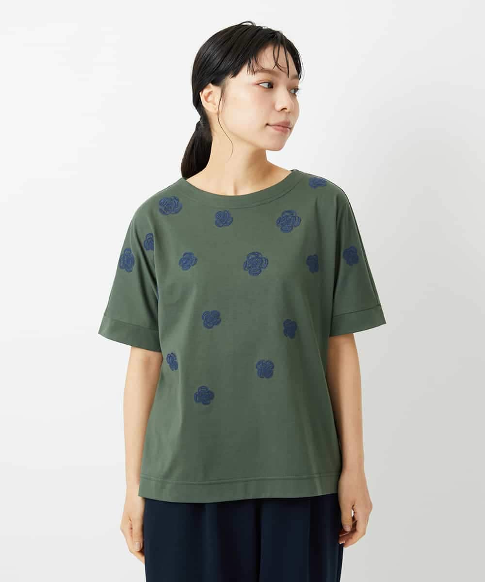 NHKHD02150 GIANNI LO GIUDICE(小さいサイズ)(メゾン ドゥ サンク) 天竺フラワー刺繍カットソー カーキ