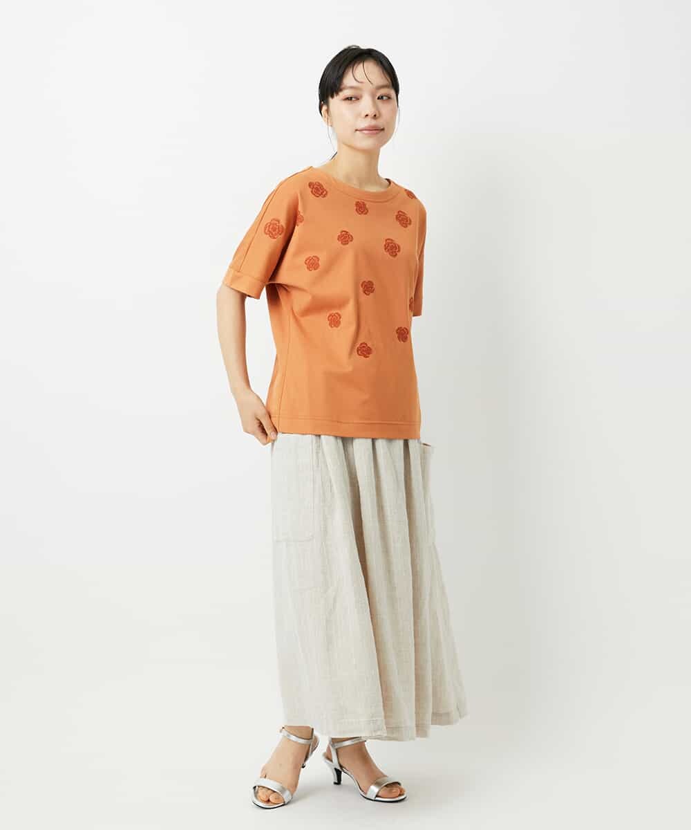 NHKHD02150 GIANNI LO GIUDICE(小さいサイズ)(メゾン ドゥ サンク) 天竺フラワー刺繍カットソー カーキ