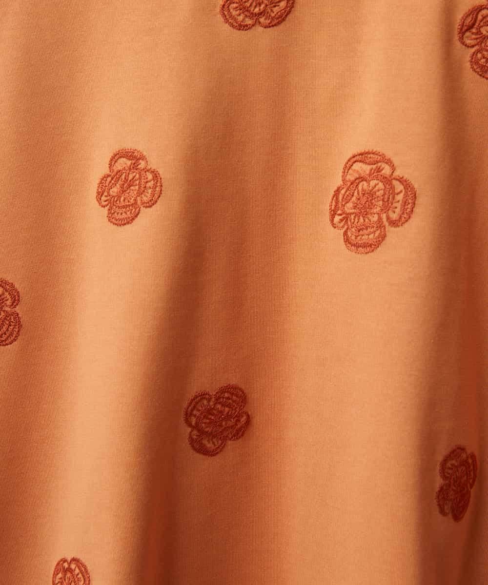 NHKHD02150 GIANNI LO GIUDICE(小さいサイズ)(メゾン ドゥ サンク) 天竺フラワー刺繍カットソー カーキ