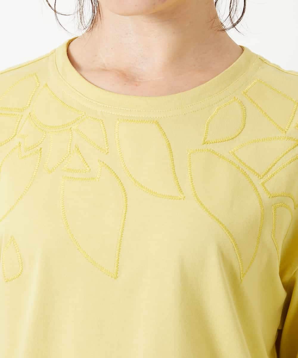 NHKHD66150 GIANNI LO GIUDICE(小さいサイズ)(メゾン ドゥ サンク) ボタニカル刺繍天竺カットソー イエロー