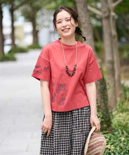 NHKHE61170 GIANNI LO GIUDICE(小さいサイズ) コットン天竺刺繍カットソー