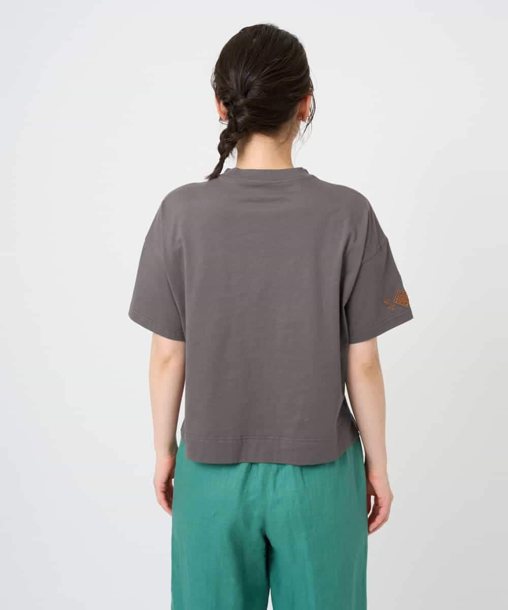 NHKHE61170 GIANNI LO GIUDICE(小さいサイズ)(メゾン ドゥ サンク) コットン天竺刺繍カットソー ブラウン